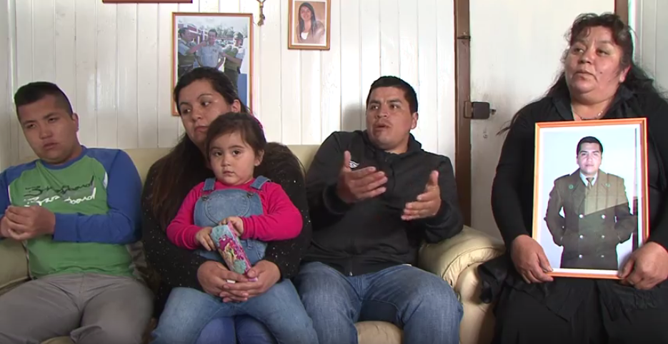 Familia de Carabinero atropellado por Senador Quintana pide justicia y acusa que la institución abandonó a los hijos del fallecido