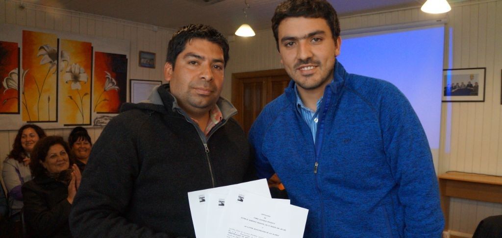Municipio de Los Álamos y GORE firman convenios por 164 millones