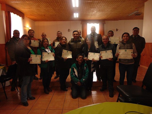 Carabineros realiza primer seminario para transportistas escolares del Bío Bío.