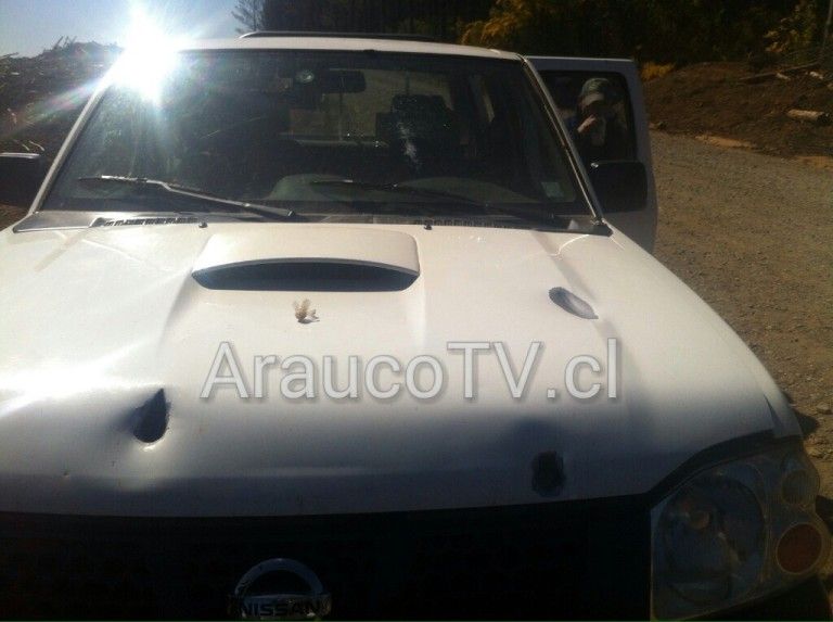 Tirúa: Ocupantes de camioneta salvan ilesos tras violento ataque armado en fundo forestal