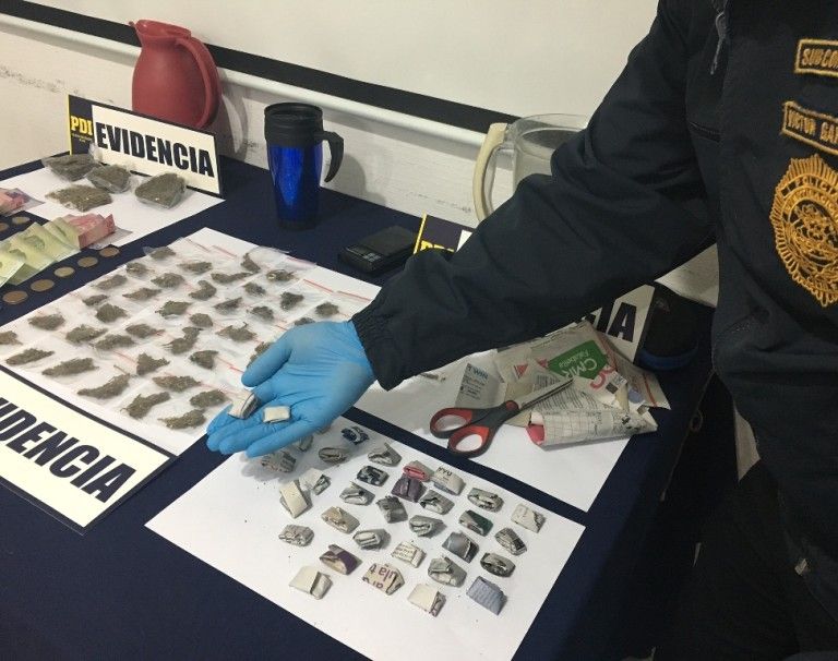 PDI Lebu detuvo a pareja que vendía cocaína en su hogar, el lugar era utilizado por compradores para consumo de droga