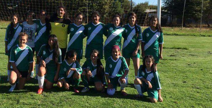 Doble jornada de fútbol femenino se vivirá este sábado en el estadio fiscal de Cañete