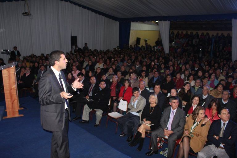 Alcalde de Los Álamos entregó su cuenta pública gestión 2015 ante una masiva audiencia
