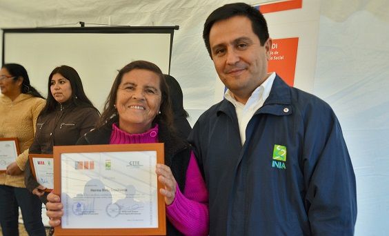 Agricultoras mapuches de Tirúa fueron capacitadas en desarrollo de huertos ecológicos en invernaderos