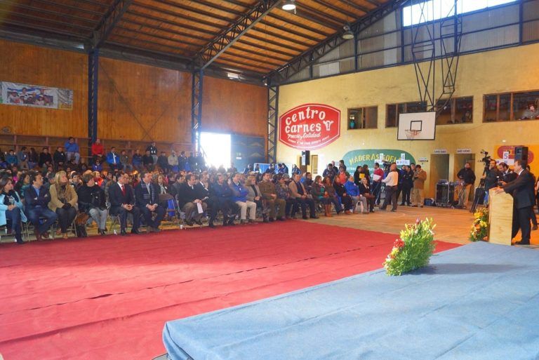 332 familias araucanas recibieron sus títulos de dominio