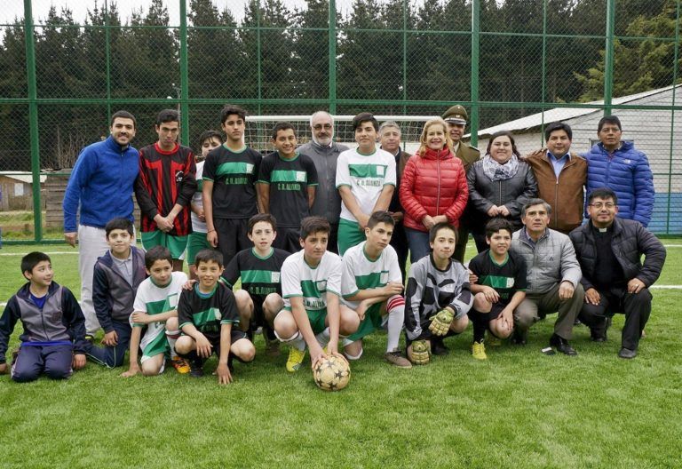 Can “baby” se inauguró cancha de pasto sintético de Temuco Chico