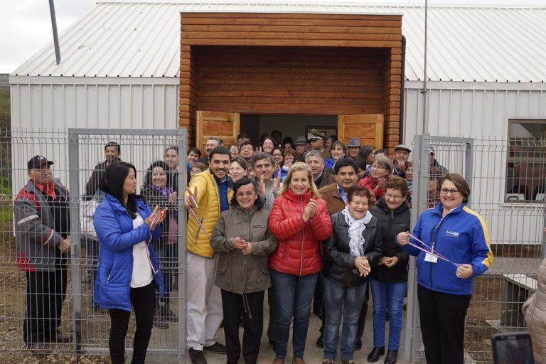 Se inauguró nueva sede social en Antihuala