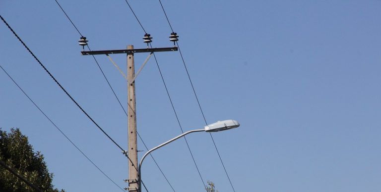 Municipalidad de Lebu realizó extensión de alumbrado público en Pehuén y Yeneco