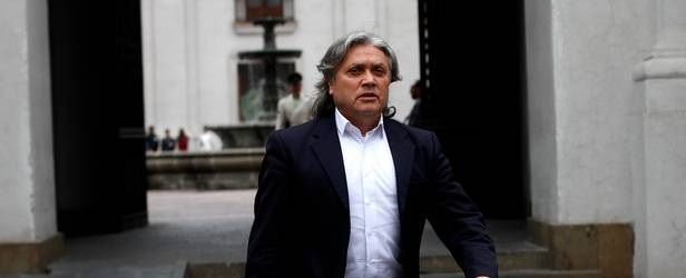 Senador Navarro: “Opción de votar en dos comunas viola la igualdad ante la ley”