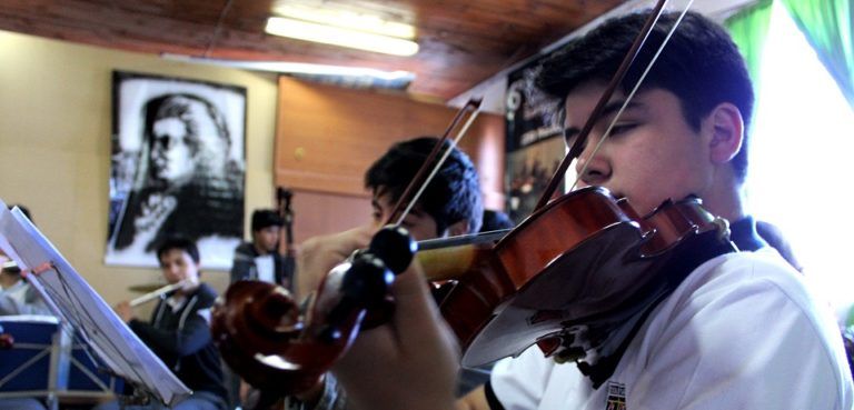 Orquesta Juvenil de Bulnes se prepara para desbordar talento en Argentina