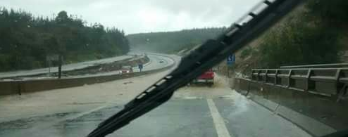 Lluvia hace colapsar la ruta 160 en sector Puente Pilpilco