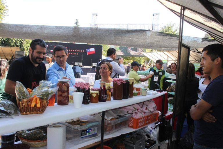 Verano 2017:  Feria Gastronómica tuvo un rotundo éxito en Curanilahue
