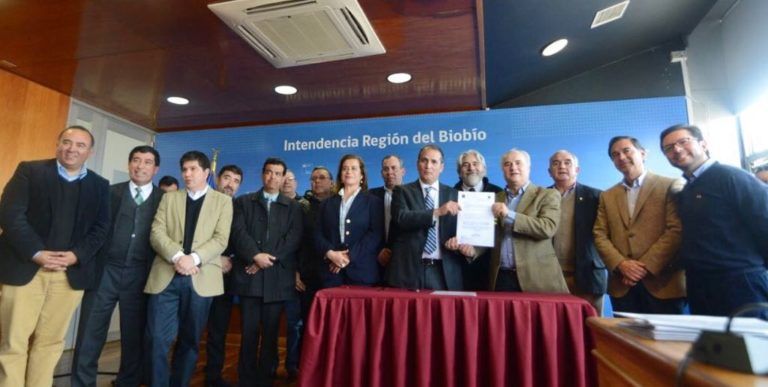Traspasan millonarios recursos para 3 importantes proyectos del Plan Zonas Rezagadas de Arauco