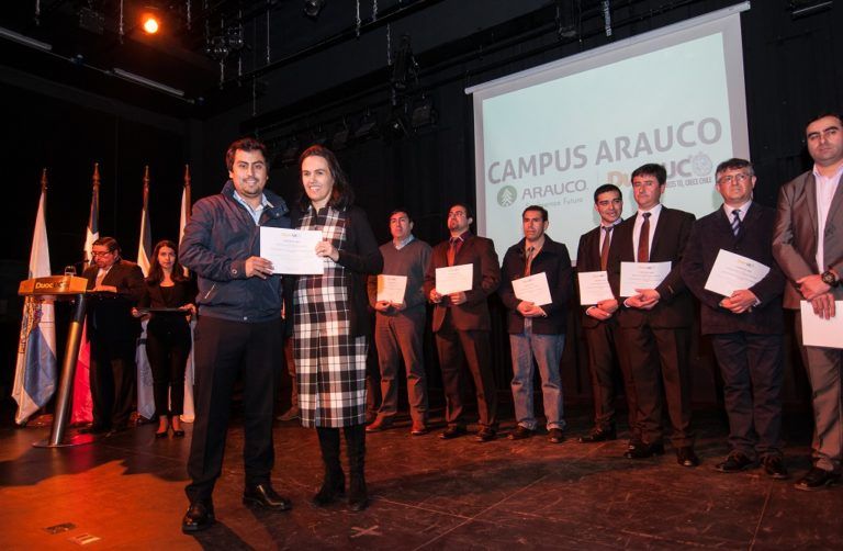 Duoc UC certificó a docentes, maestros guías y tutores del Programa de Alternancia Dual de Campus Arauco