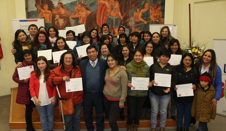 MUJERES CAÑETINAS RECIBIERON SUS CERTIFICADOS TRAS PARTICIPAR EN CURSO DE GESTIÓN PARA EMPREDEDORES