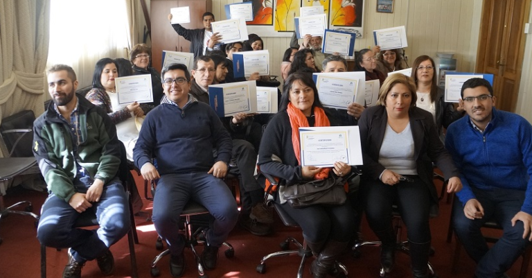DIRIGENTES SOCIALES DE LOS ÁLAMOS EGRESARON DE ESCUELA INTENSIVA DE CONSUMO Y LIDERAZGO