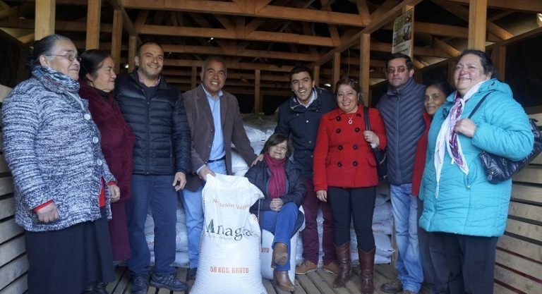 MUNICIPIO ENTREGÓ INSUMOS A CAMPESINOS DE LOS ÁLAMOS