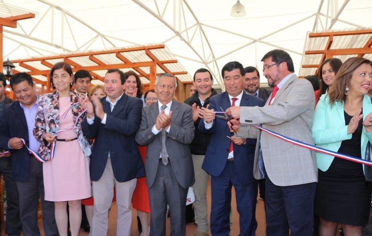 AUTORIDADES INAUGURARON LA FERIA HORTÍCOLA DEL CENTRO DE CAÑETE
