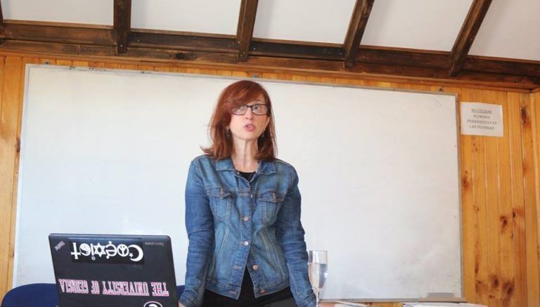 RECONOCIDA PSICÓLOGA VINKA JACKSON DICTÓ TALLER DE ABUSO SEXUAL INFANTIL EN CAÑETE