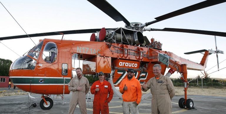 El Helicóptero cisterna más grande  del mundo aterrizó en Santa Juana