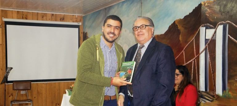 DISTINGUIDO AUTOR DE LA PROVINCIA DE ARAUCO LANZÓ EN LOS ÁLAMOS SU 11° NOVELA “GUARIDA DE PUMAS EN NAHUELBUTA”