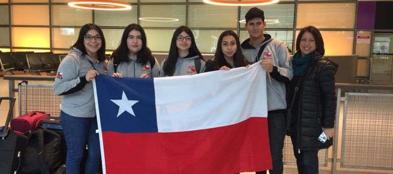ALUMNOS DEL LICEO CAUPOLICÁN DAN INICIO A PROGRAMA DE INTERCAMBIO