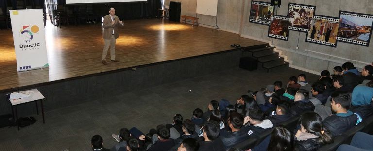 Campus Arauco ofreció charlas sobre prevención de riesgos a jóvenes de Curanilahue, Arauco y Lota