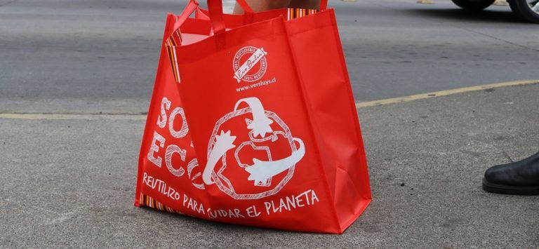 San Pedro de la Paz se suma al fin de las bolsas plásticas