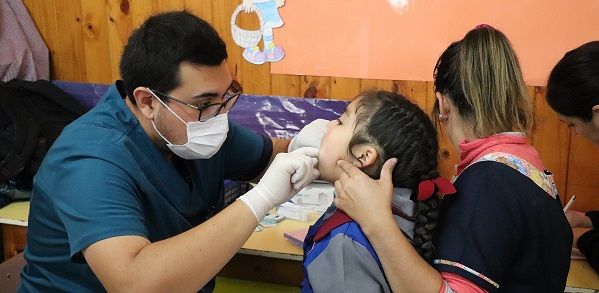 EN LOS ÁLAMOS TRABAJAN PARA PREVENIR CARIES EN LOS MÁS PEQUEÑOS