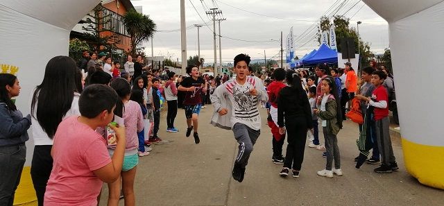 MASIVA CORRIDA FAMILIAR REALIZÓ COLEGIO DE LOS ÁLAMOS