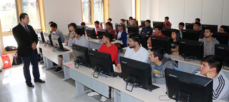 ALUMNOS DE PRIMER AÑO RECIBIERON INDUCCIÓN SOBRE EL PROGRAMA DE ALTERNANCIA DUAL DE CAMPUS ARAUCO