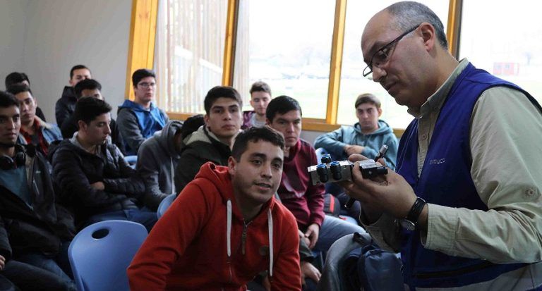 ALUMNOS DE FORMACIÓN DUAL DE CAMPUS ARAUCO SE CAPACITAN EN SISTEMAS NEUMÁTICOS E HIDRÁULICOS