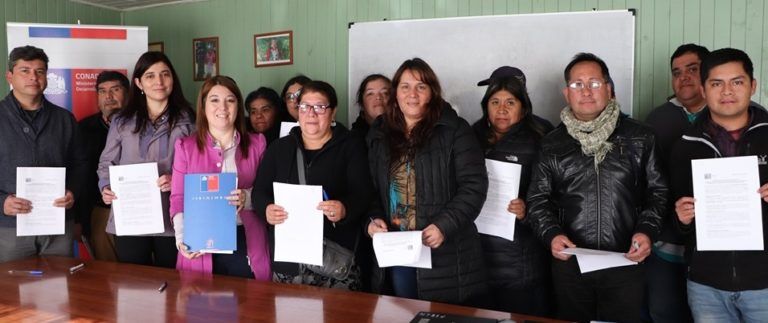 CONADI CAÑETE FIRMA CONVENIOS PARA FORTALECER EL TURISMO MAPUCHE