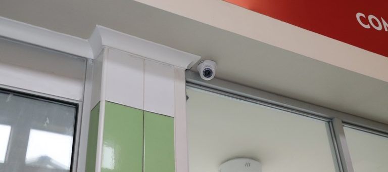 INSTALAN CÁMARAS DE VIGILANCIA EN CENTROS DE SALUD PRIMARIA DE LOS ÁLAMOS