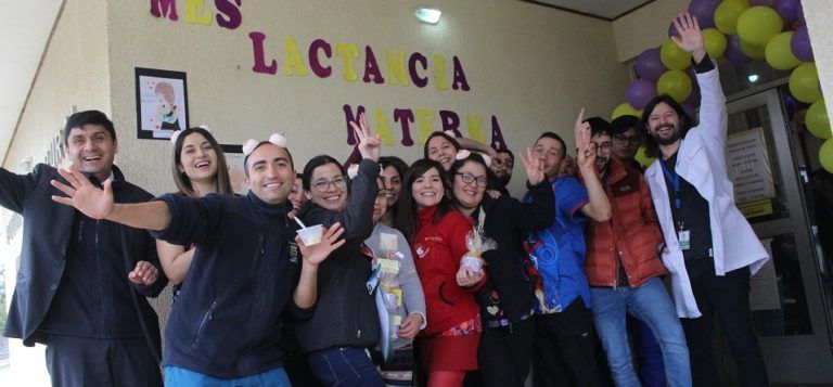 ¡ULTRA MOTIVADOS! FUNCIONARIOS DE LAS POSTAS DE CAÑETE INCENTIVAN LA LACTANCIA MATERNA
