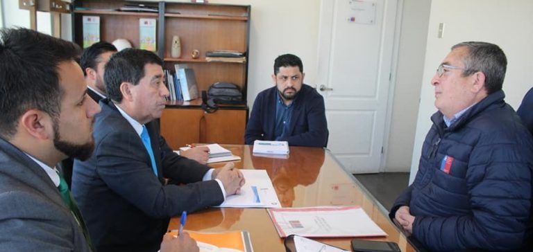 MUNICIPIO DE CAÑETE E IND DISEÑARÁN PROYECTO PARA COLOCAR PASTO SINTÉTICO EN EL ESTADIO FISCAL