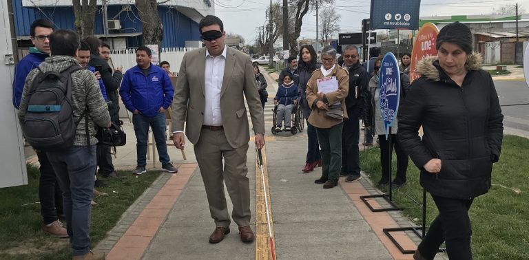 En Concepción  Minvu está invirtiendo cerca de 900 millones de pesos en proyecto de aceras inclusivas