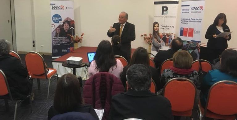 PEQUEÑOS EMPRESARIOS RECIBIERON CERTIFICACIÓN DE HERRAMIENTAS COMUNICACIONALES
