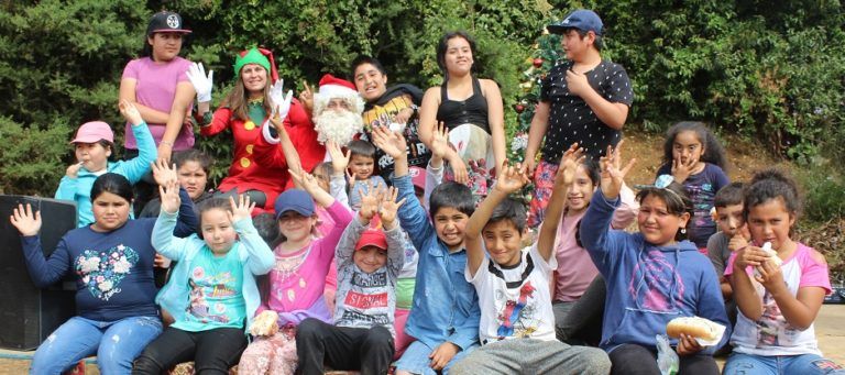 LA MAGIA DE LA NAVIDAD CAUTIVÓ A LOS NIÑOS DEL SECTOR ALTO DE LEBU