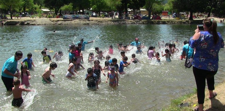 Finaliza nueva versión de Escuela de Natación en Curanilahue