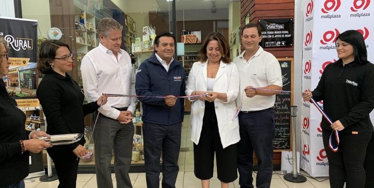 INDAP Biobío y Mallplaza inauguran la primera Tienda Mundo Rural