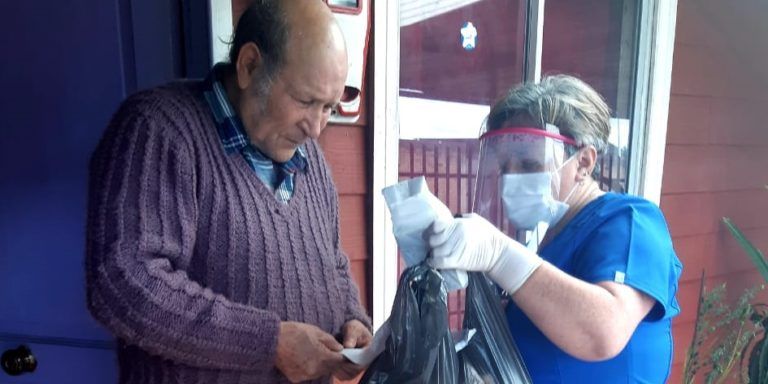 LOS ÁLAMOS: PARTIÓ LA ENTREGA DE MEDICAMENTOS A DOMICILIO PARA LOS MAYORES DE 75 AÑOS