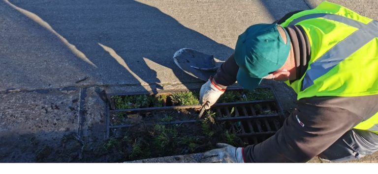 LOS ÁLAMOS: LLAMAN A MANTENER LIMPIAS ACERAS Y CALLES