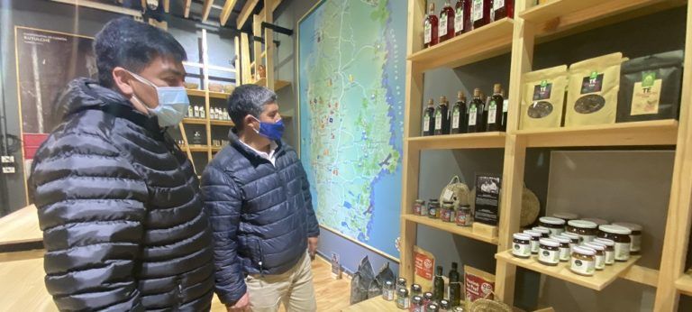 Pequeños agricultores de Tirúa lanzan productos gourmet en Espacio Fibra Local de Temuco