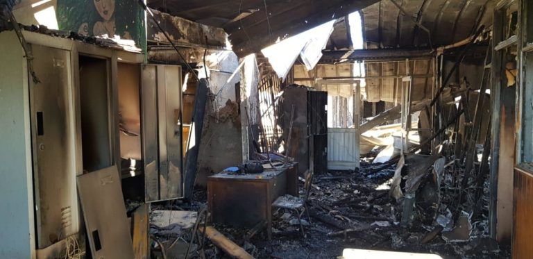MINISTRO DE EDUCACIÓN PRESENTA DENUNCIA POR INCENDIO EN ESCUELA DE CAÑETE