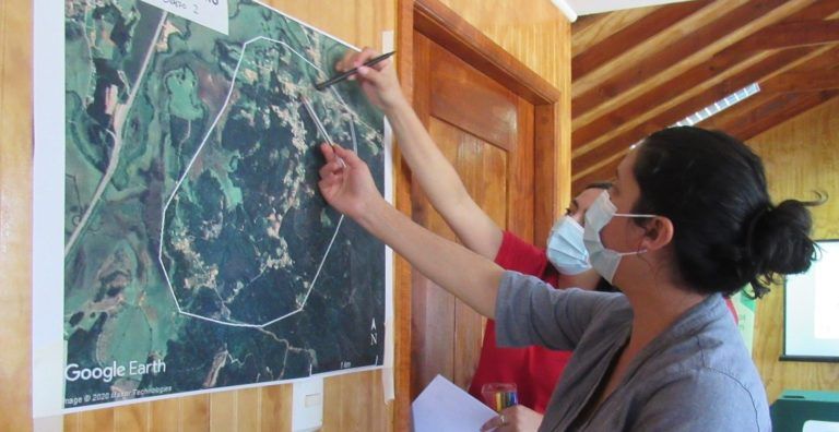 VECINOS DE ARAUCO PARTICIPARON EN TALLER DICTADO POR CONAF PARA DISMINUIR RIESGOS DE INCENDIOS FORESTALES