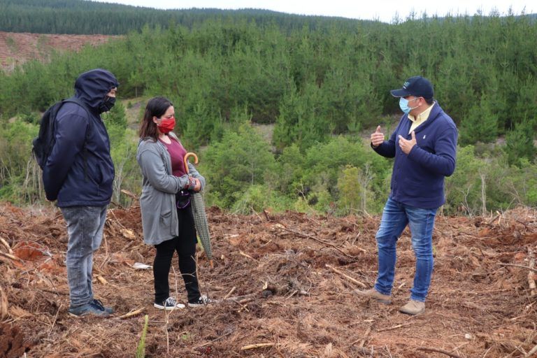 JÓVENES DE CERRO ALTO EXTERIORIZAN SUS INTENCIONES DE TRABAJAR POR MÁS INFRAESTRUCTURA RECREATIVA Y CUIDADO DEL MEDIO AMBIENTE