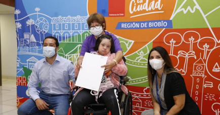 MINVU OTORGA CERTIFICADOS HABITACIONALES A PERSONAS CON DISCAPACIDAD EN LA REGIÓN DEL BIOBÍO
