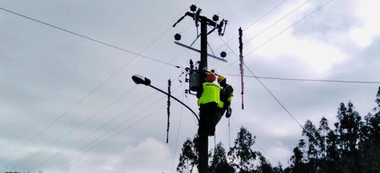 FRONTEL REALIZA IMPORTANTE MANTENIMIENTO PREVENTIVO Y REEMPLAZO DE EQUIPOS EN SECTORES RURALES DE CURANILAHUE