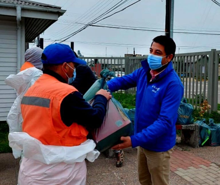 MUNICIPIO ALAMEÑO EQUIPÓ A TRABAJADORES QUE RECOLECTAN LA BASURA